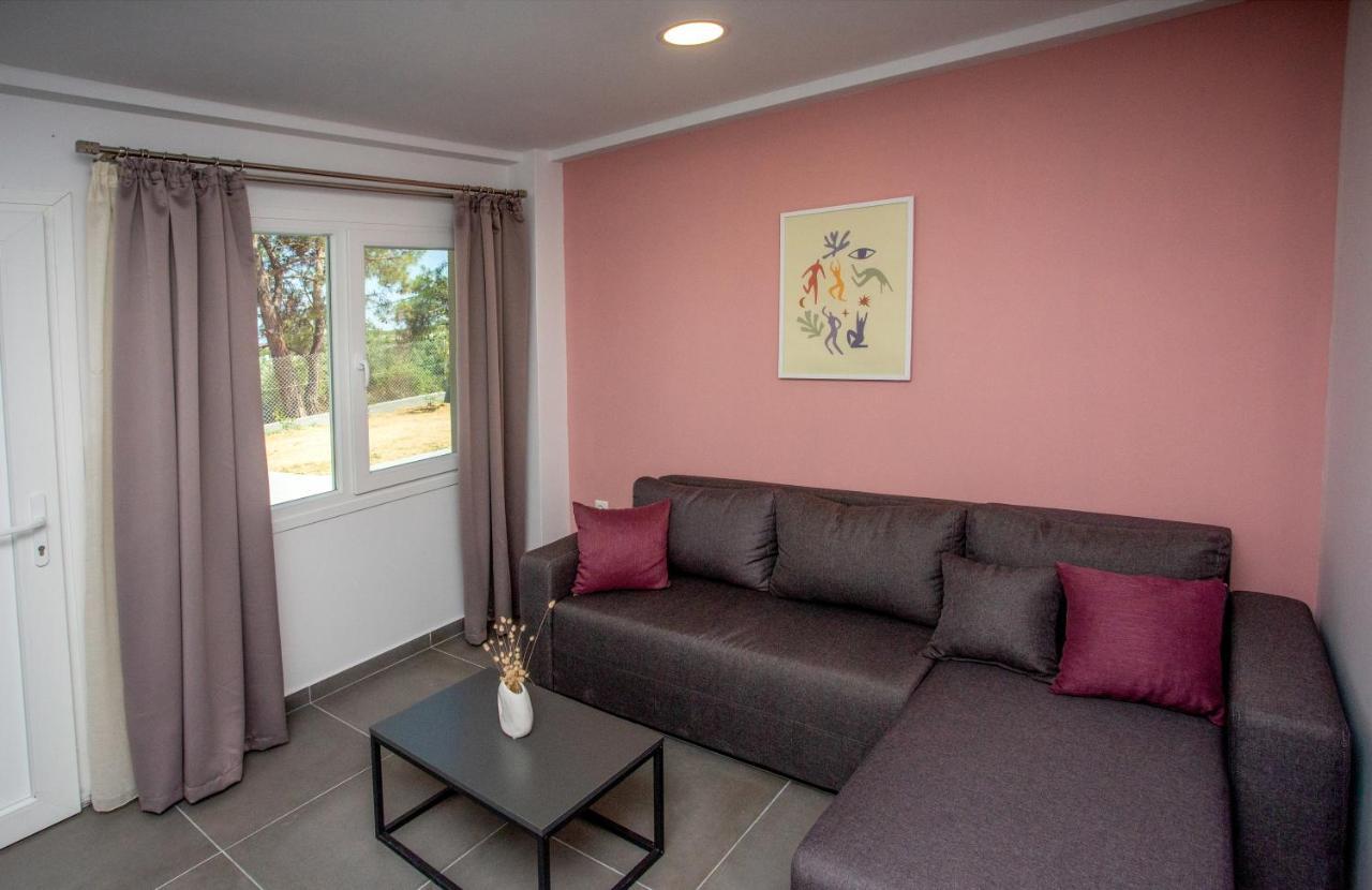 Privileged Villa Néa Péramos Zewnętrze zdjęcie