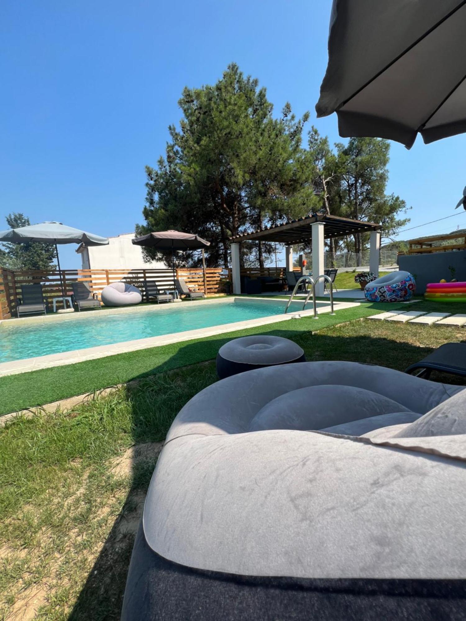 Privileged Villa Néa Péramos Zewnętrze zdjęcie